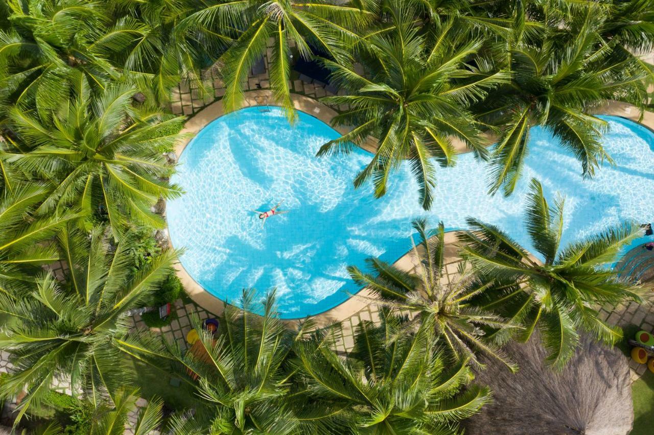 Oceanica Resort Panglao, Bohol Exterior foto Aerial view of the swimming pool